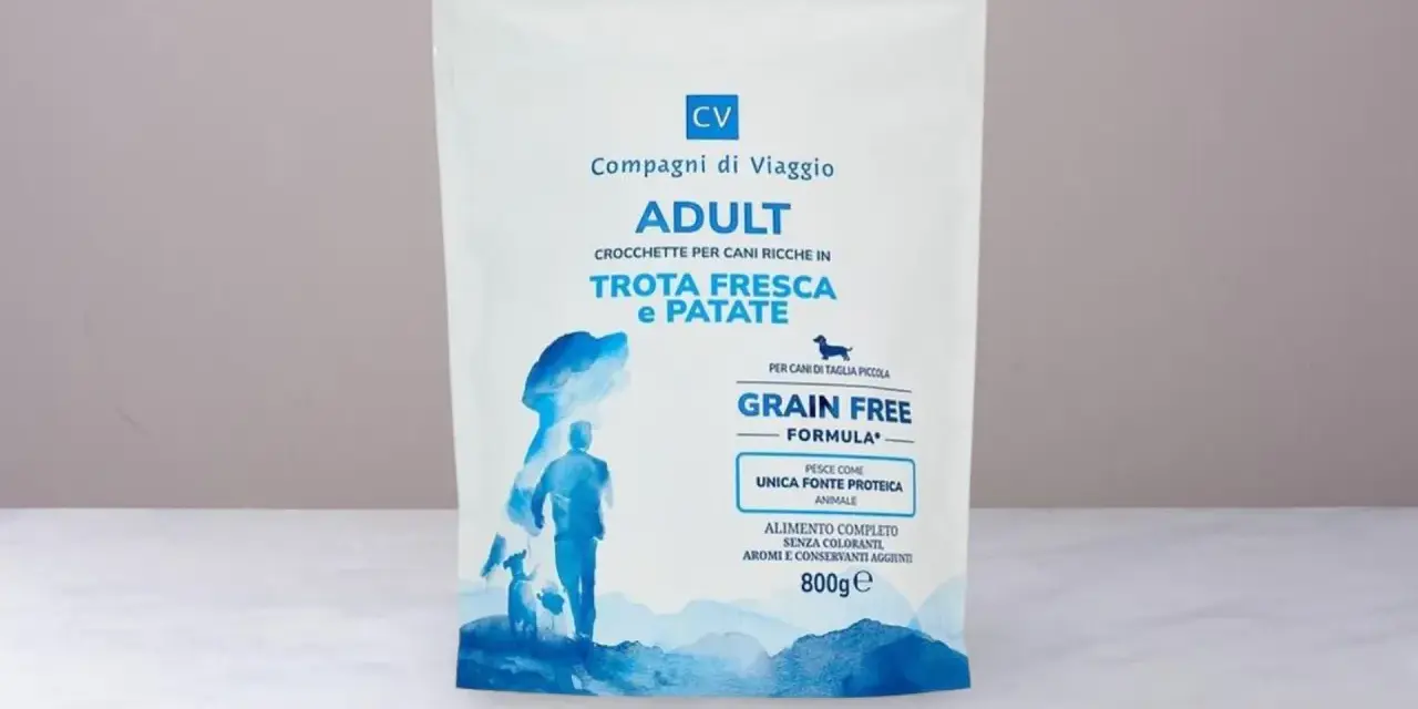 Crocchette vegetariane per cani "Compagni di Viaggio" Adult, grain-free, con trota fresca e patate. Alimento completo per cani di taglia piccola.