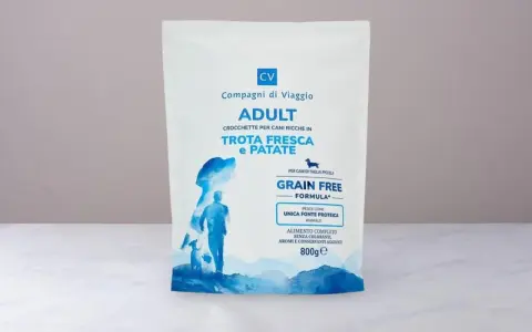 Crocchette vegetariane per cani "Compagni di Viaggio" Adult, grain-free, con trota fresca e patate. Alimento completo per cani di taglia piccola.